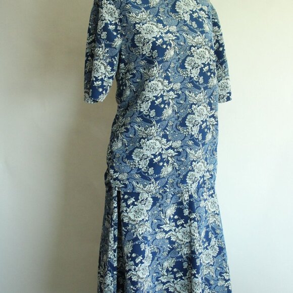 Vintage 1990s Skirt and Blouse Set, Norton McNaughton Blue And White Floral - Picture 9 of 10